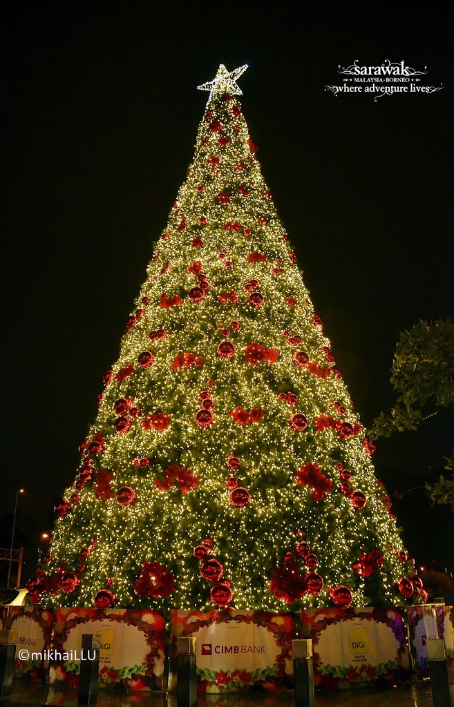 beautifully lit 46-footer Christmas tree outside tHe Spring Shopping Center