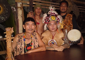 Sarawak Malaysia Borneo Rainforest World Music Festvial LAN E TUYANG (Sarawak)
