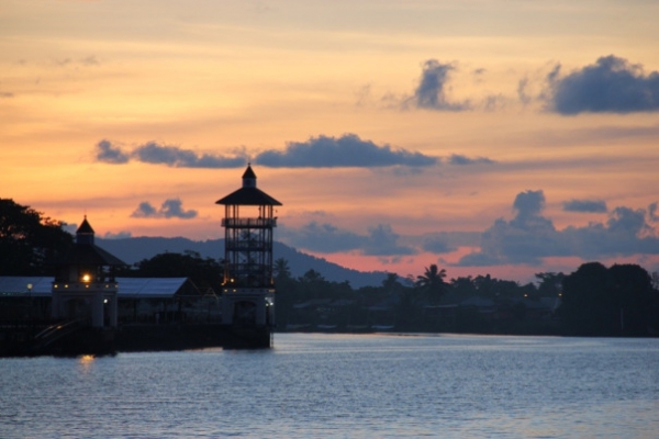 Kuching Waterfront at sunset - raisingexplorers.net