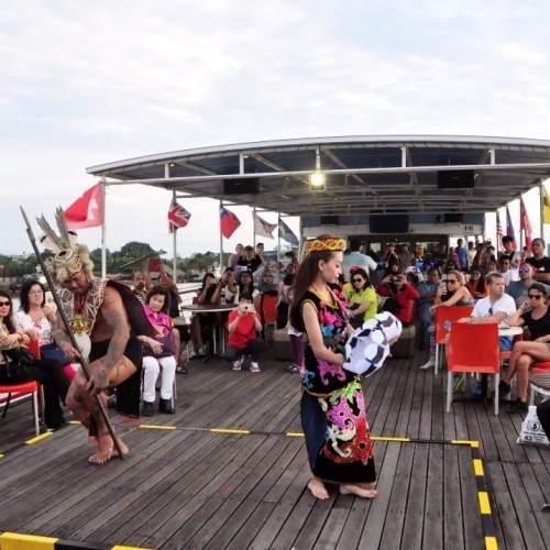 Sarawak River Cruise - Onboard cultural entertainment