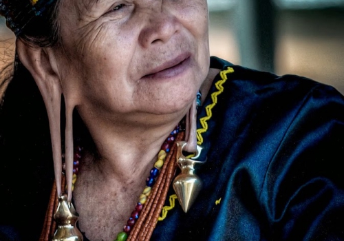 Do you know what makes tribal Borneo women beautiful?
