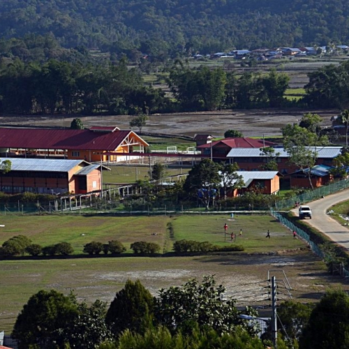 Sarawak-Miri-Bario-village
