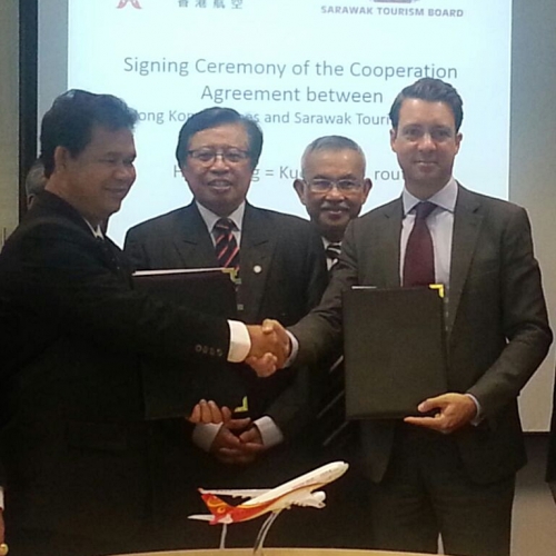 Sarawak Tourism Signs Agreement With Hong Kong Airlines For Direct Flight