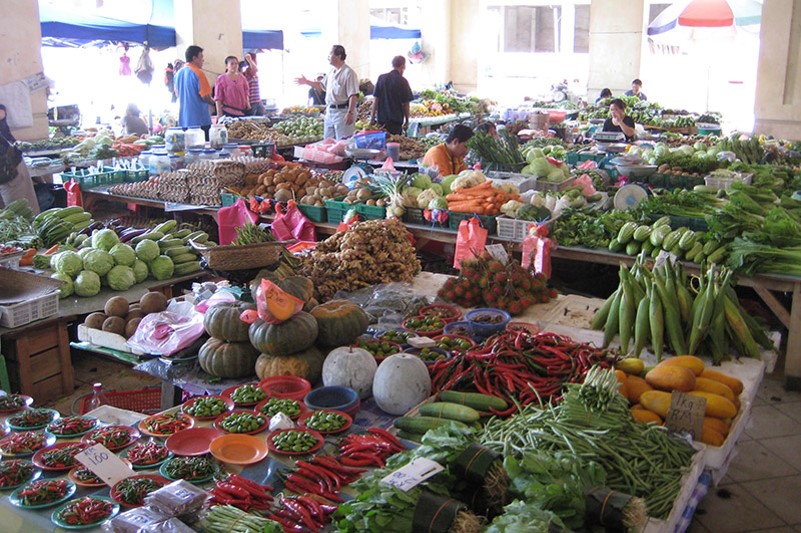 西连 当地农贸市场