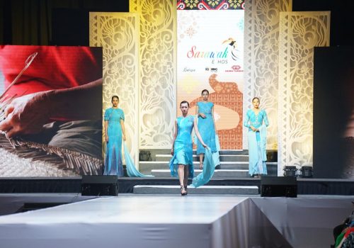 Sarawak Batik at Piala Seri Endo Fashion Competition
