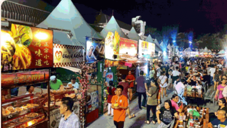 Endless food in Kuching Festival | Visit Sarawak